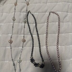 Elegant Pearl Necklace Set